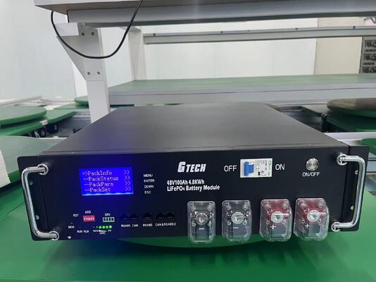 51.2V 100Ah 5kWh Rack-gemonteerd LiFePO4 Batterijpakket Residentiële Off-Grid Zonne-energie Opslag Batterij Ingebouwde Slimme BMS